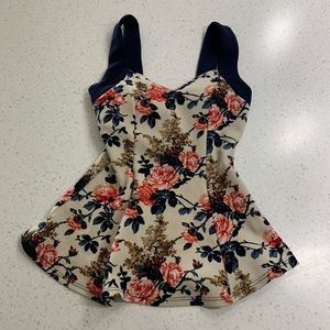 Reposhing cute tank with built in bra